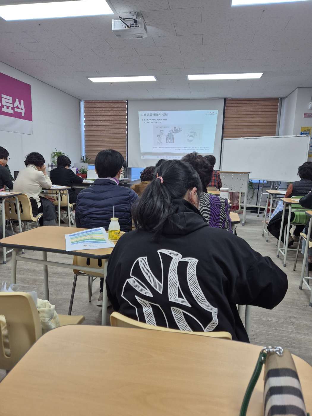 /user/b/byulnaehyonuri/editor/2604/7f55b2dd2c58f9f720078845a7b202cf_1775032904_2163.jpg 이미지크게보기